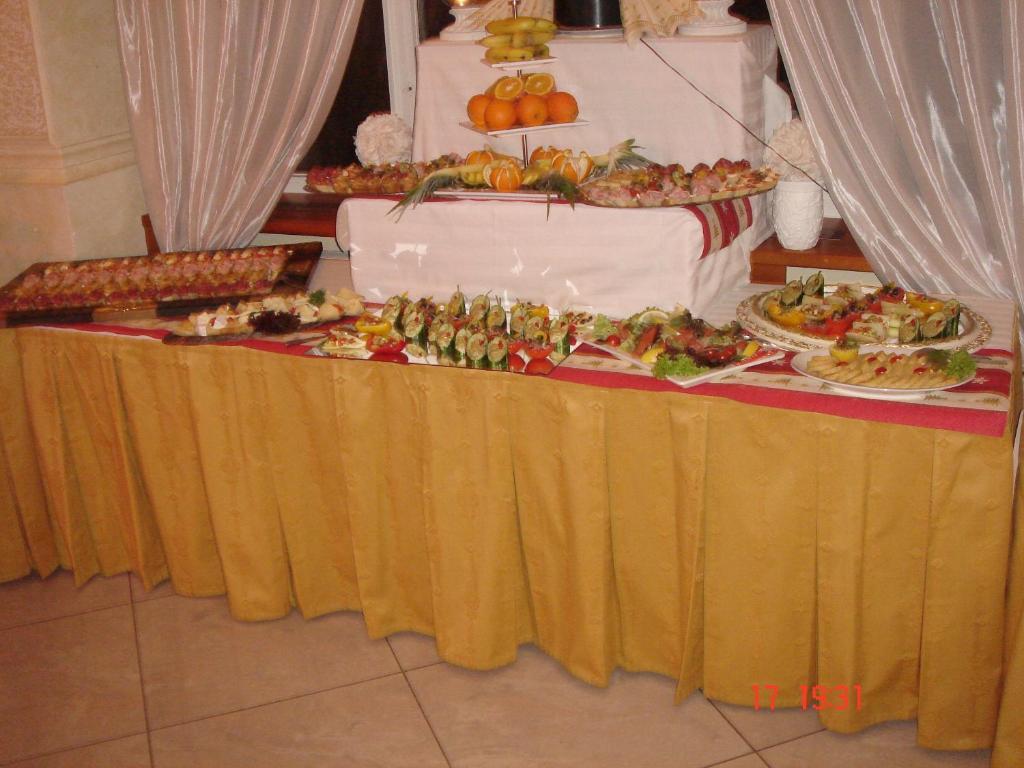 Hotel Bila Ruze Písek Extérieur photo
