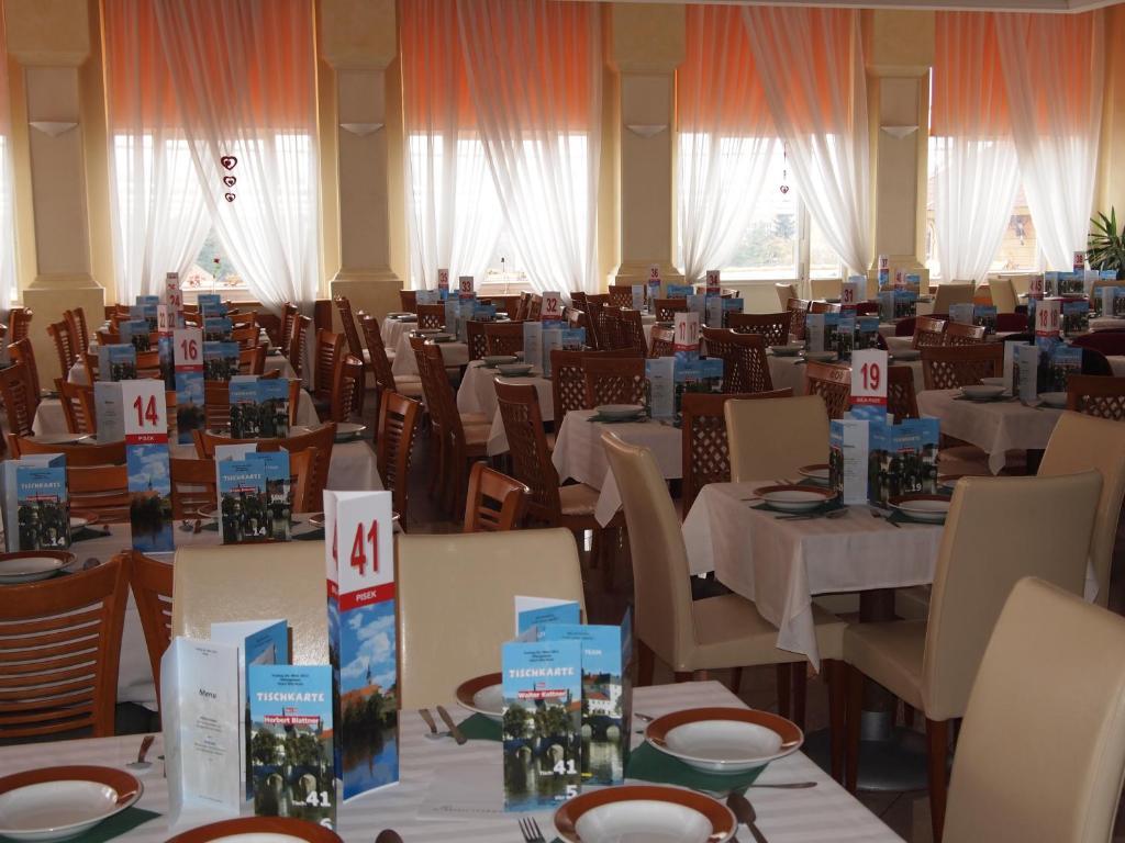 Hotel Bila Ruze Písek Extérieur photo