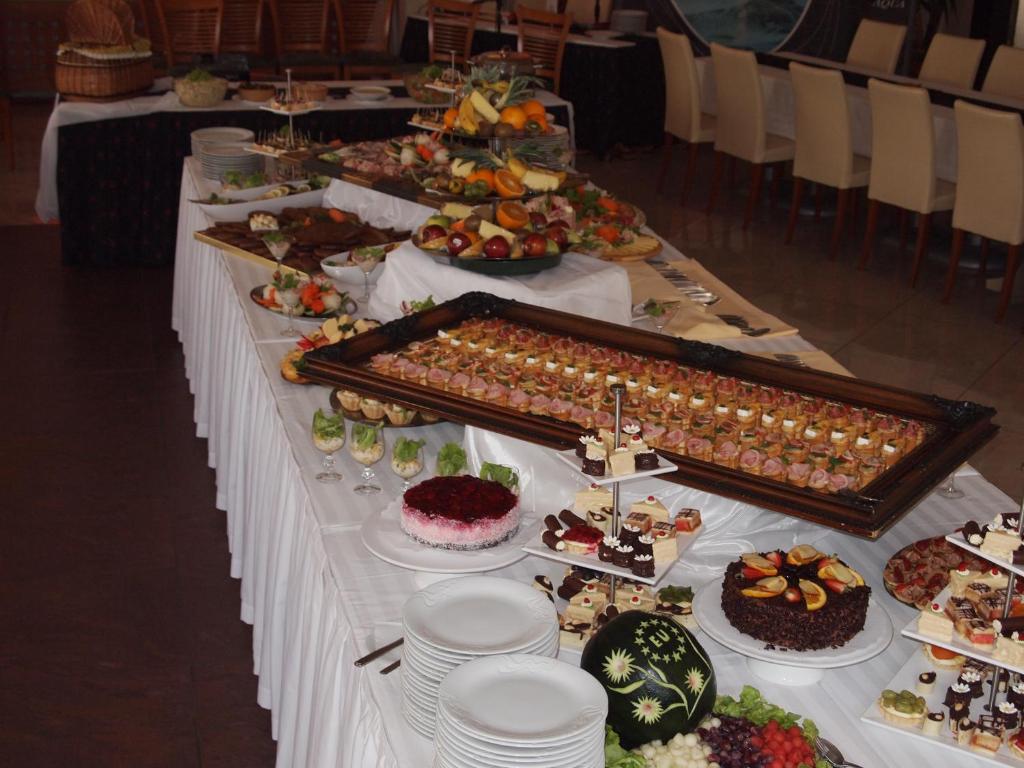 Hotel Bila Ruze Písek Extérieur photo